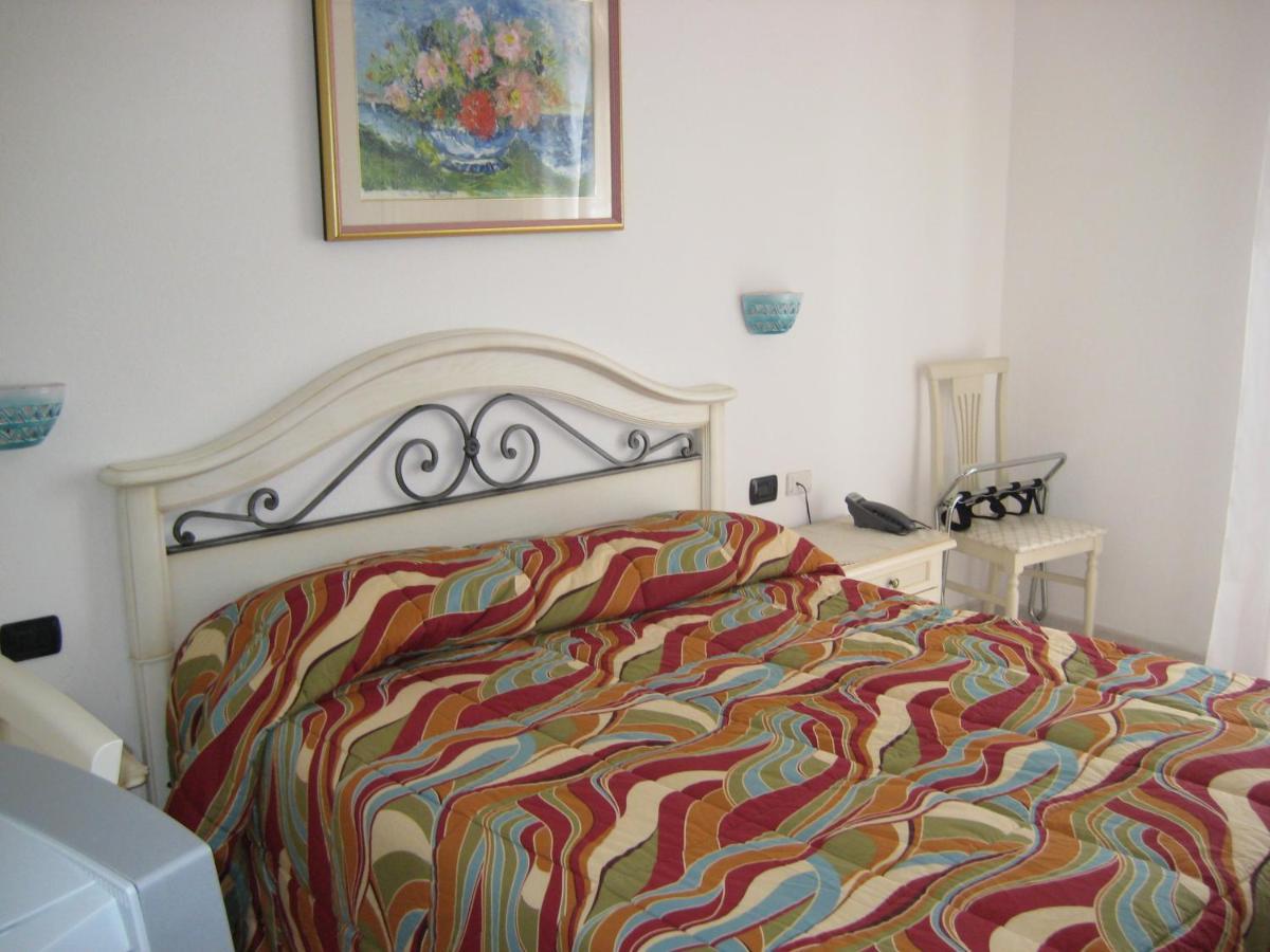 Scano Comfort Inn Santa Teresa Gallura Εξωτερικό φωτογραφία