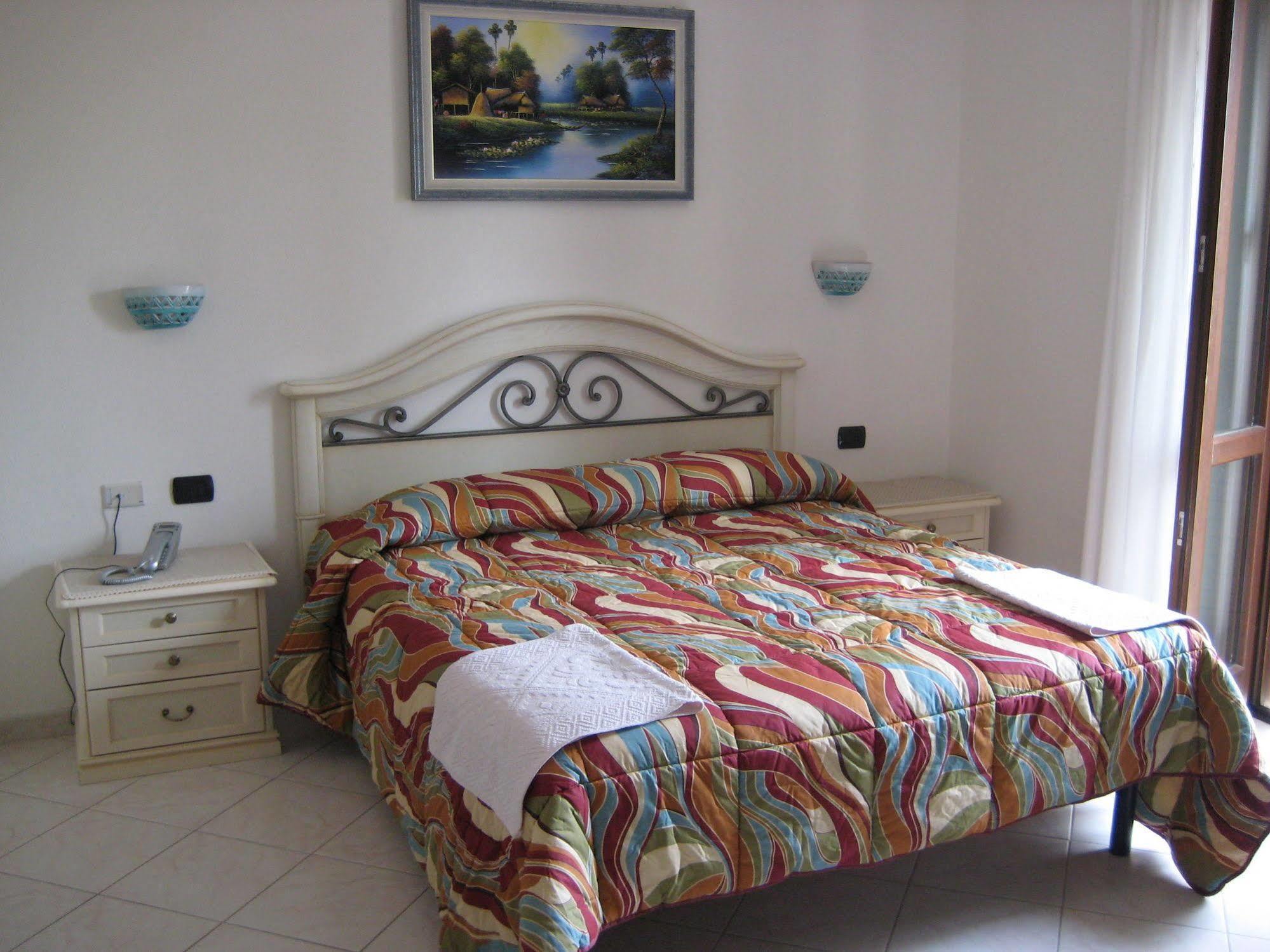 Scano Comfort Inn Santa Teresa Gallura Εξωτερικό φωτογραφία