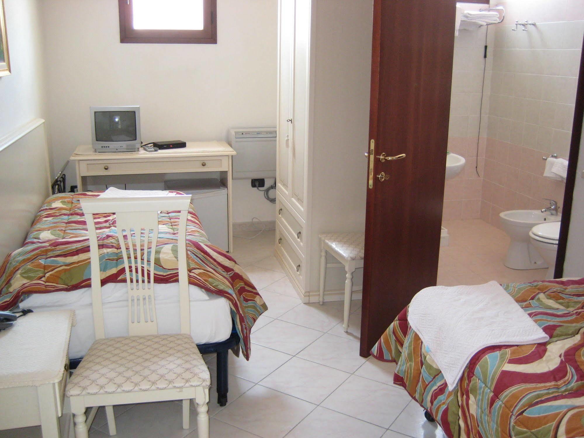 Scano Comfort Inn Santa Teresa Gallura Εξωτερικό φωτογραφία