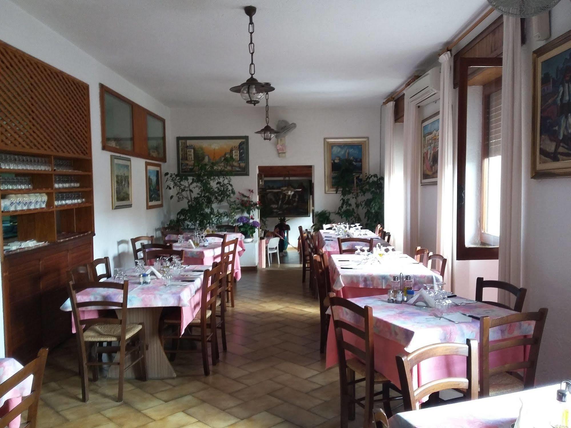 Scano Comfort Inn Santa Teresa Gallura Εξωτερικό φωτογραφία